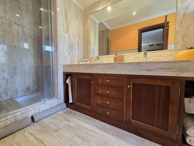 3 soveværelse Villa til salg i Calahonda, Mijas med swimmingpool garage - € 699.000 (Ref: 9400207)