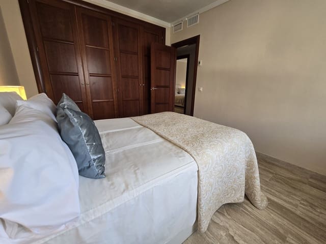 Chalet de 3 habitaciones en Calahonda, Mijas en venta con piscina garaje - 699.000 € (Ref: 9400207)