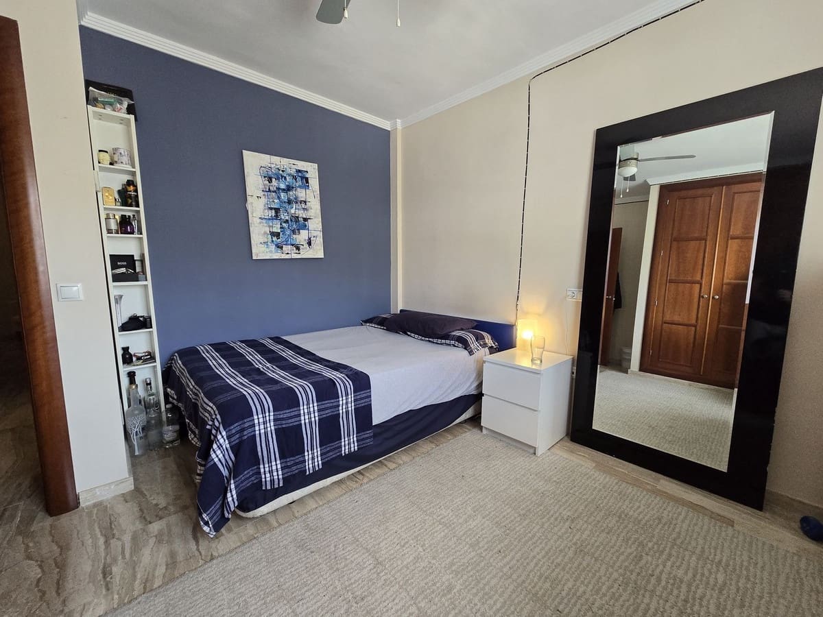 3 soverom Villa til salgs i Calahonda med svømmebasseng garasje - € 699 000 (Ref: 9400207)