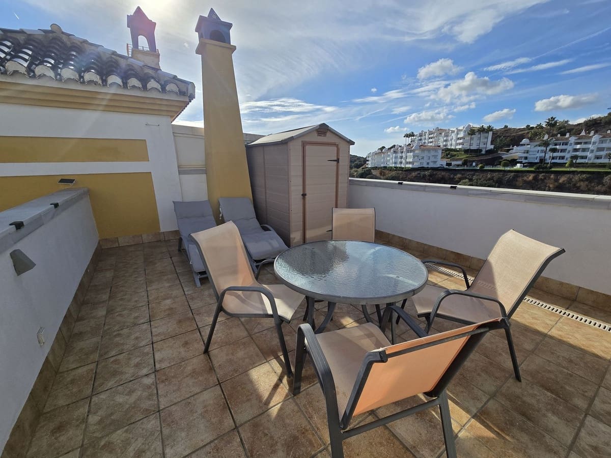 3 soverom Villa til salgs i Calahonda med svømmebasseng garasje - € 699 000 (Ref: 9400207)