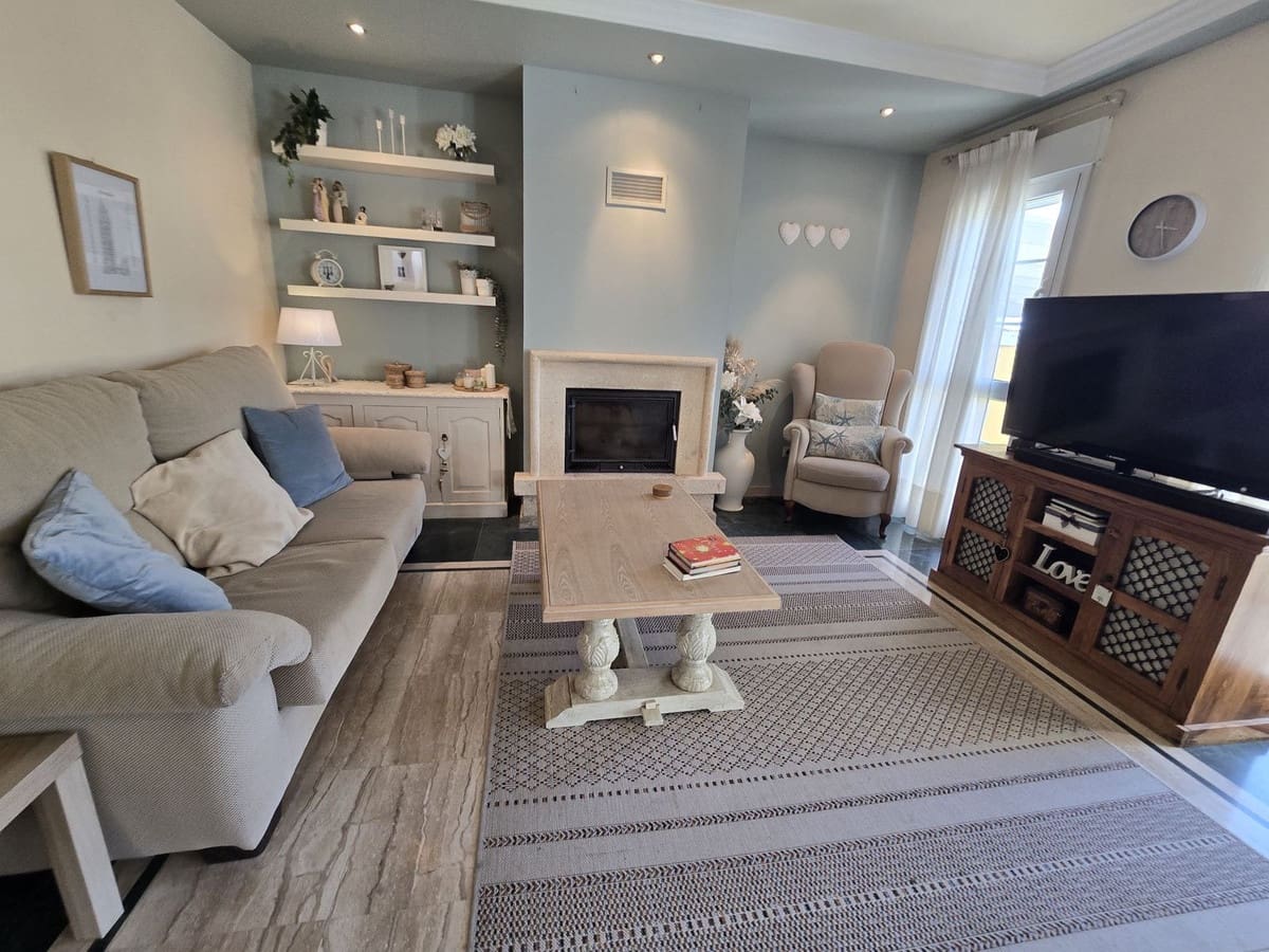 3 soverom Villa til salgs i Calahonda med svømmebasseng garasje - € 699 000 (Ref: 9400207)