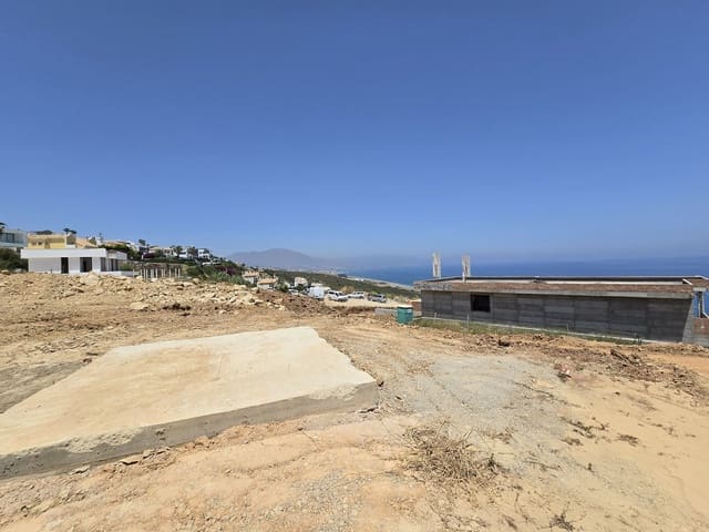 Terrain à Bâtir à vendre à Manilva - 460 000 € (Ref: 9438333)