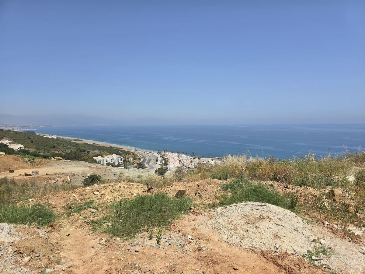 Building Plot for sale in Manilva - € 460,000 (Ref: 9438333)