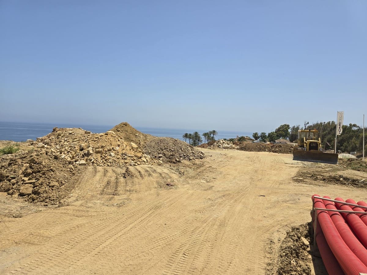 Building Plot for sale in Manilva - € 460,000 (Ref: 9438333)