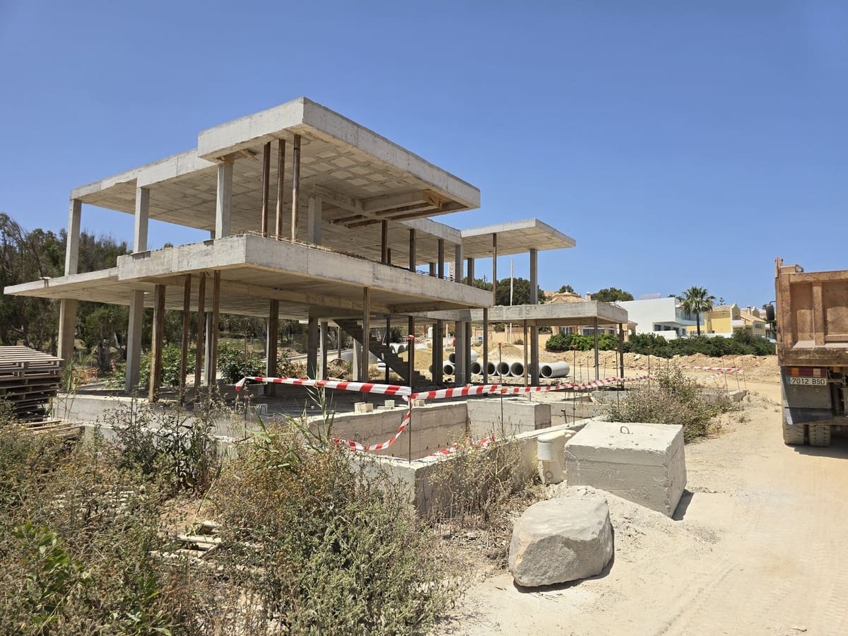 Building Plot for sale in Manilva - € 460,000 (Ref: 9438333)