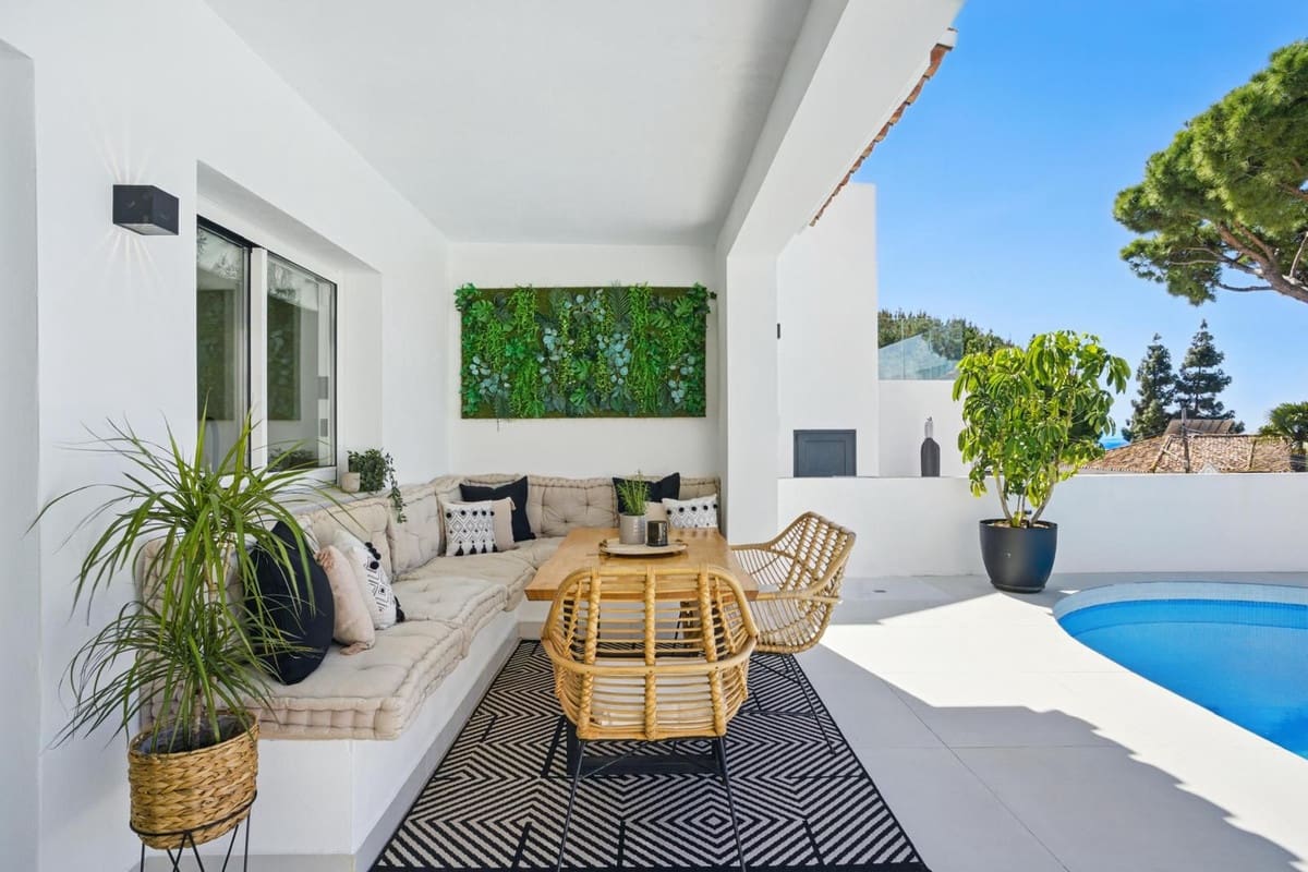 4 sovrum Villa till salu i La Cala de Mijas med pool garage - 1 949 000 € (Ref: 9460760)