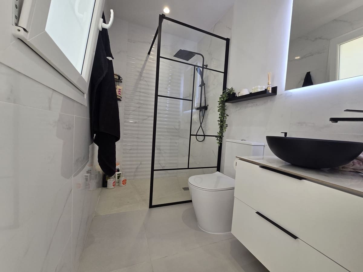 4 quarto Moradia para venda em La Cala de Mijas com piscina garagem - 1 895 000 € (Ref: 9460760)