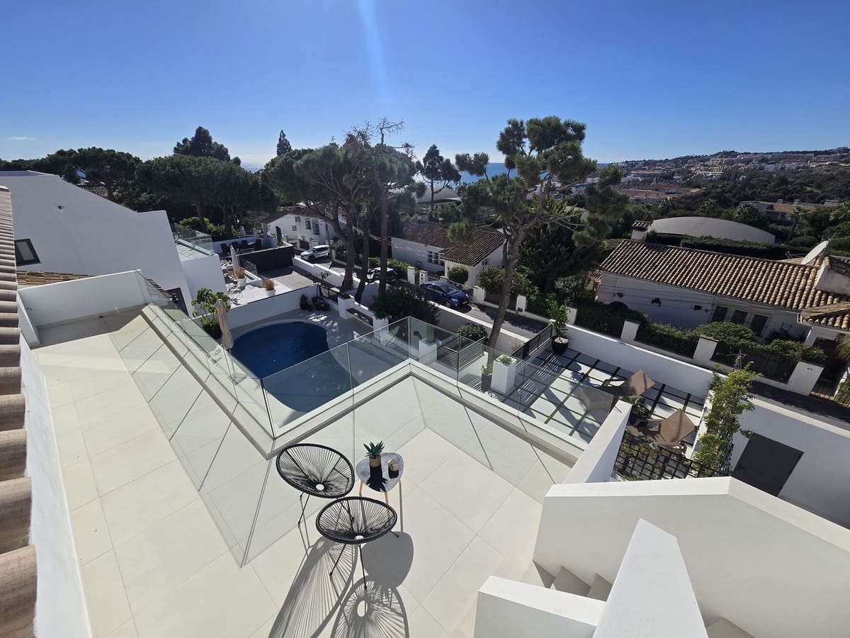 4 quarto Moradia para venda em La Cala de Mijas com piscina garagem - 1 895 000 € (Ref: 9460760)