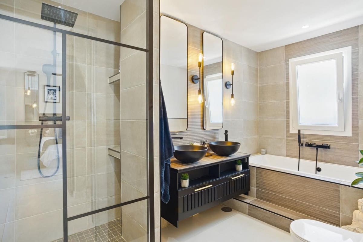 4 quarto Moradia para venda em La Cala de Mijas com piscina garagem - 1 895 000 € (Ref: 9460760)