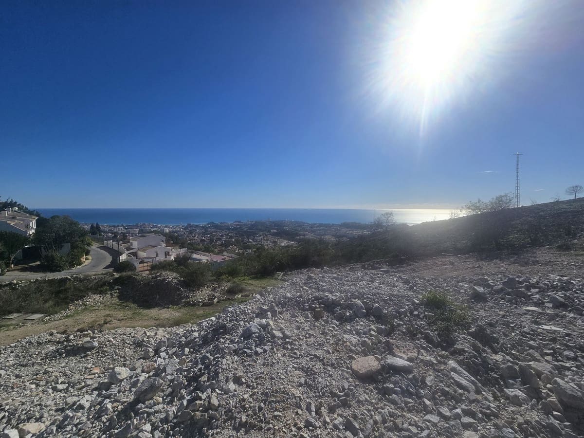 Building Plot for sale in Arroyo de la Miel - € 3,800,000 (Ref: 9506975)