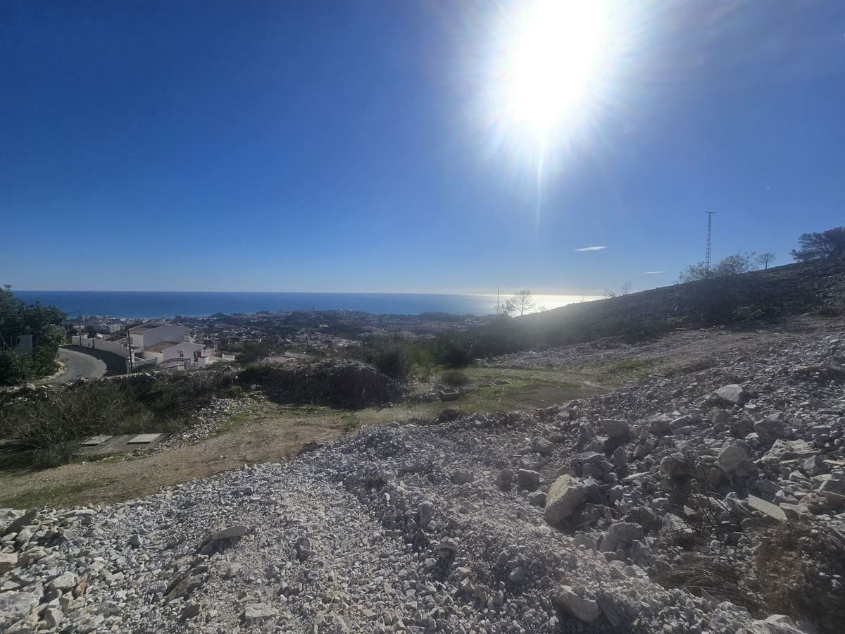 Building Plot for sale in Arroyo de la Miel - € 3,800,000 (Ref: 9506975)