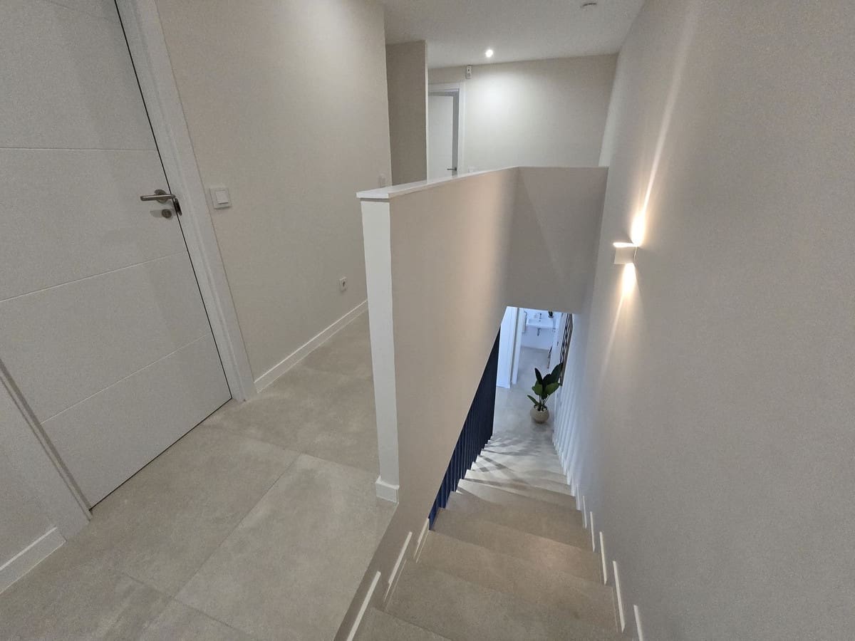 4 sypialnia Dom na sprzedaż w La Cala de Mijas z basenem garażem - 845 000 € (Ref: 9542569)