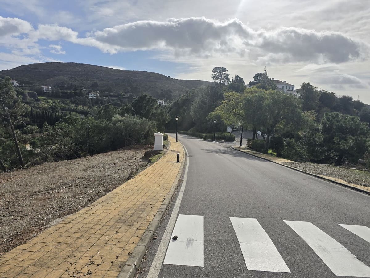 Byggegrund til salg i Benahavis - € 3.500.000 (Ref: 9551676)