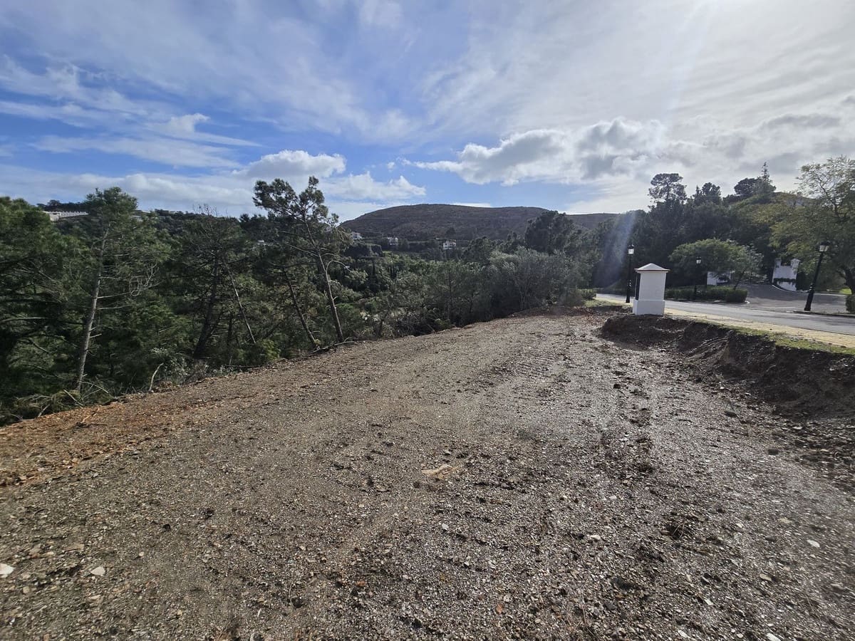 Byggegrund til salg i Benahavis - € 3.500.000 (Ref: 9551676)