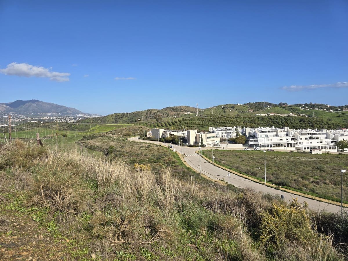 Building Plot for sale in La Cala de Mijas - € 4,350,000 (Ref: 9614488)