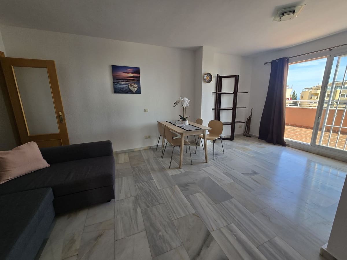 2 bedroom Penthouse for sale in Riviera del Sol with pool garage - € 350,000 (Ref: 9628436)