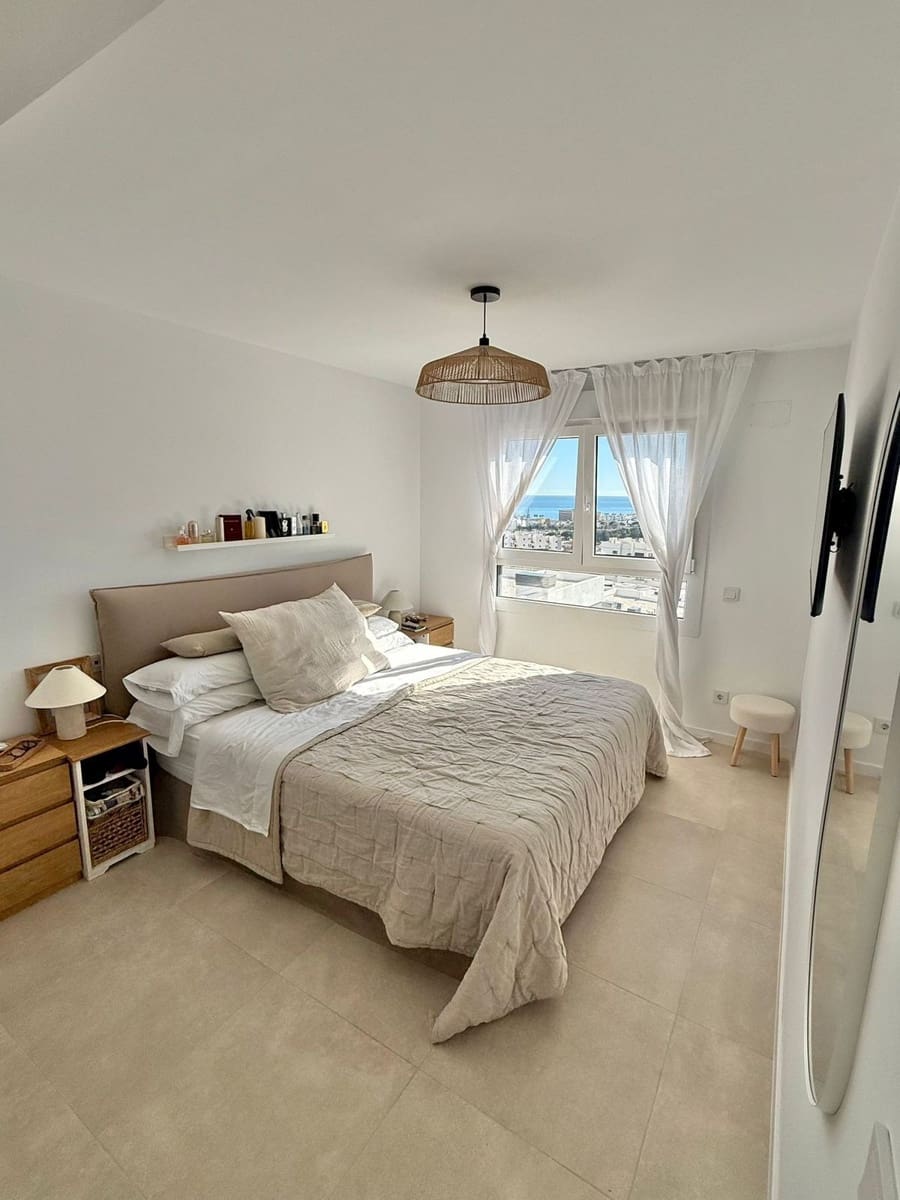 4 chambre Maison de Ville à vendre à La Cala de Mijas avec piscine garage - 975 000 € (Ref: 9642482)