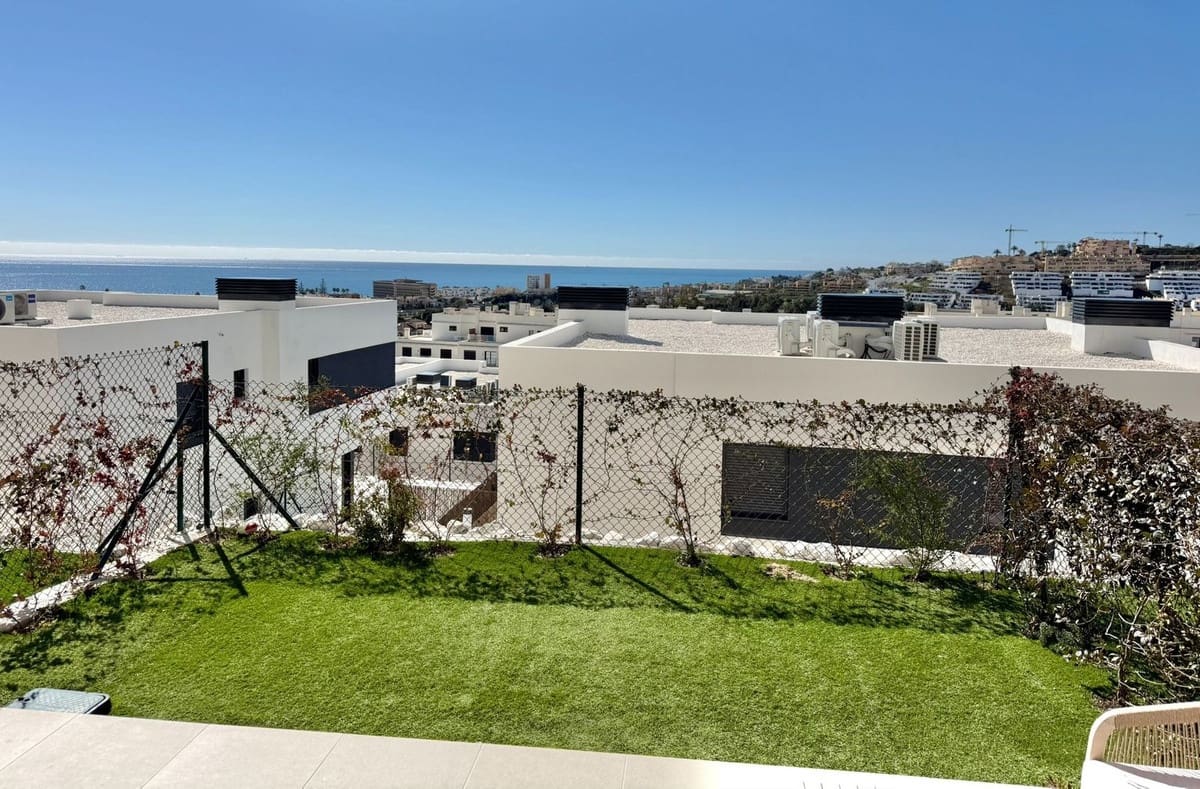 4 chambre Maison de Ville à vendre à La Cala de Mijas avec piscine garage - 975 000 € (Ref: 9642482)