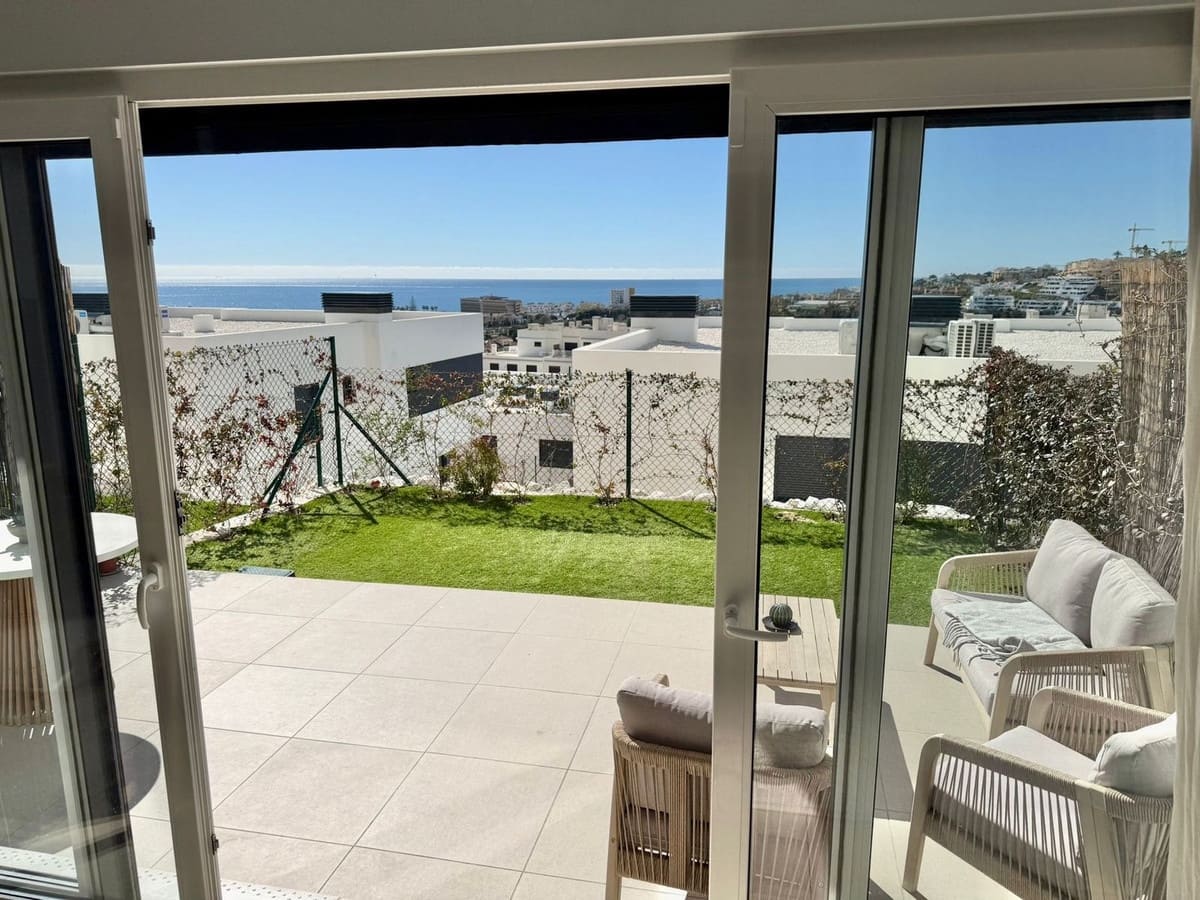 4 chambre Maison de Ville à vendre à La Cala de Mijas avec piscine garage - 975 000 € (Ref: 9642482)