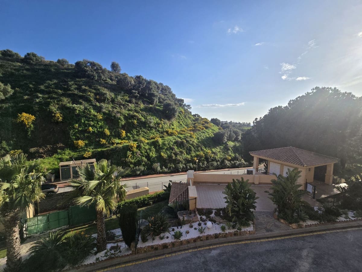 2 makuuhuone Huoneisto myytävänä paikassa Calahonda mukana uima-altaan 
autotalli - 335 000 € (Ref: 9668268)