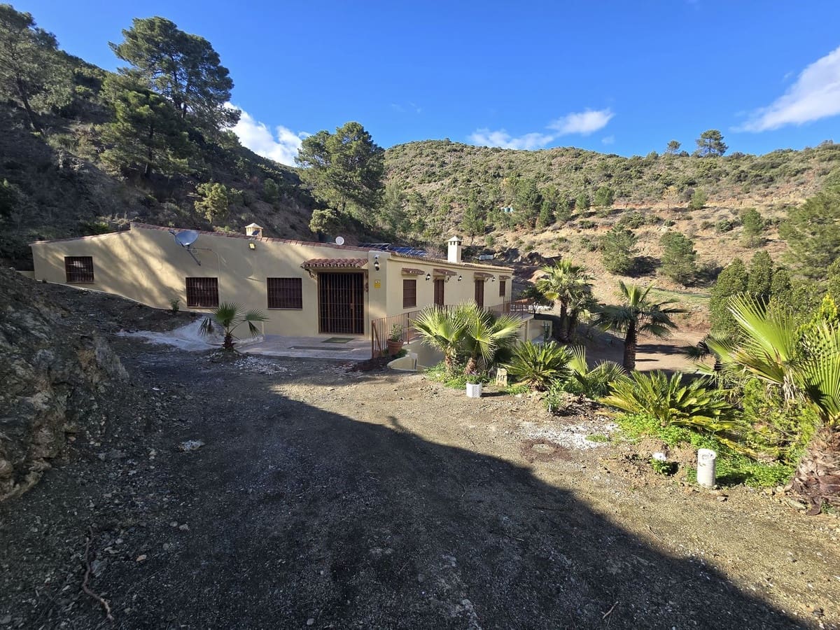 4 sovrum Finca/Hus på landet till salu i Monda med pool garage - 335 000 € (Ref: 9671295)