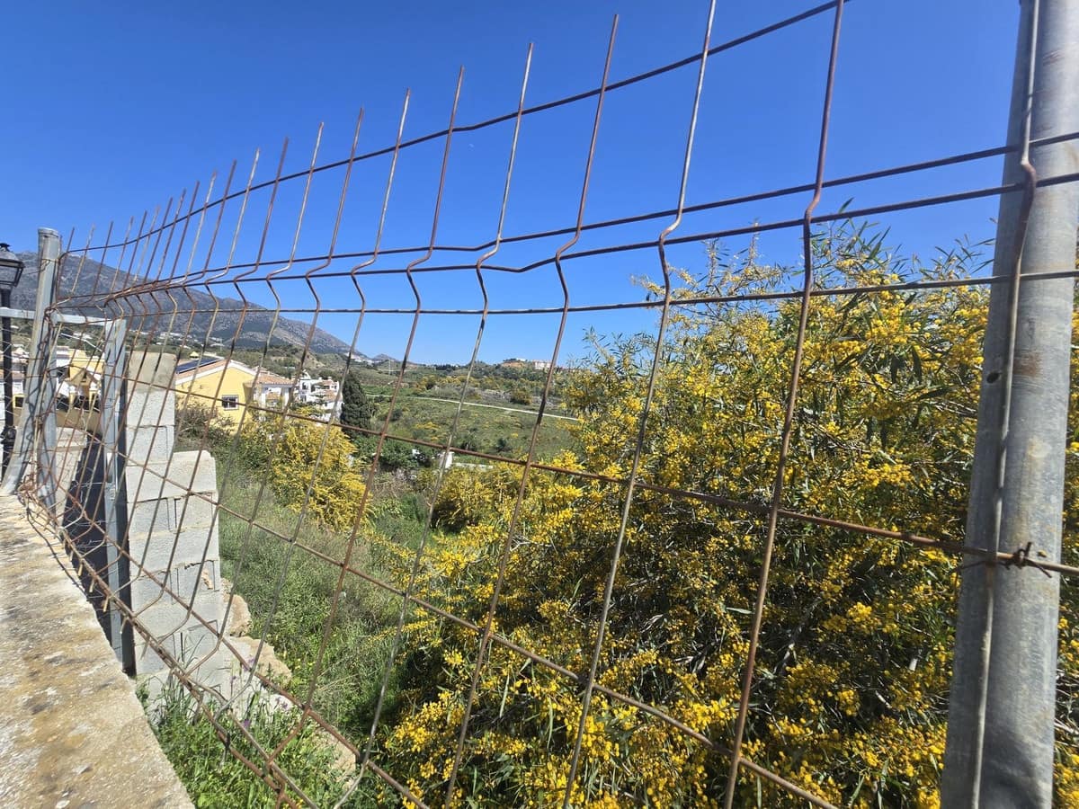 Building Plot for sale in Fuengirola - € 385,000 (Ref: 9720903)
