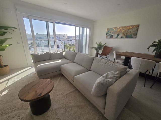 4 makuuhuone Omakotitalo myytävänä paikassa La Cala de Mijas, Mijas mukana uima-altaan 
autotalli - 890 000 € (Ref: 9737325)