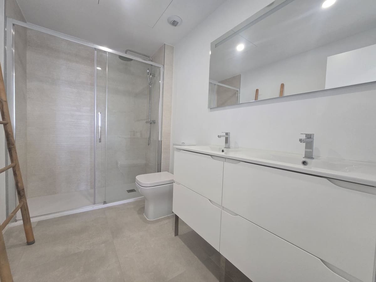 4 bedroom Townhouse for sale in La Cala de Mijas with pool garage - € 890,000 (Ref: 9737325)