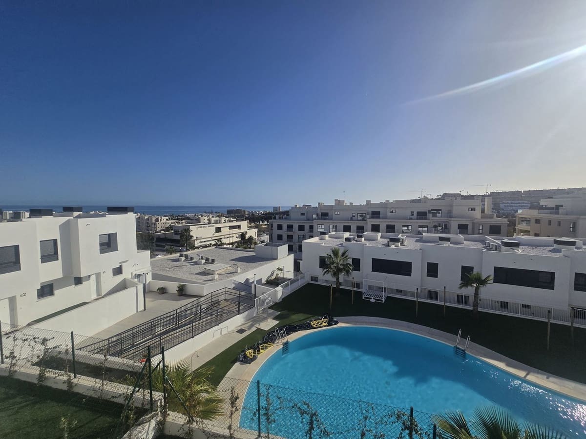 4 bedroom Townhouse for sale in La Cala de Mijas with pool garage - € 890,000 (Ref: 9737325)