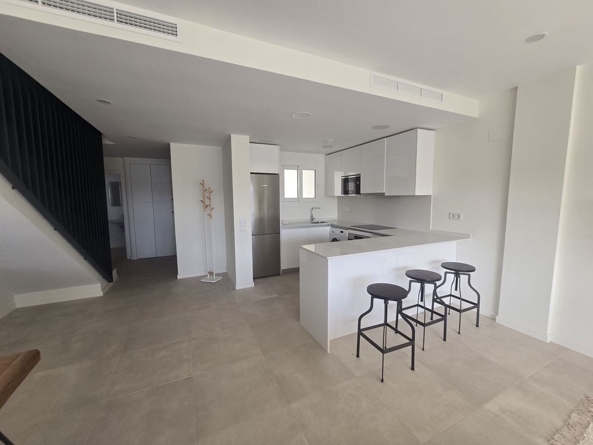 Casa de 4 habitaciones en La Cala de Mijas en venta con piscina garaje - 849.000 € (Ref: 9737325)
