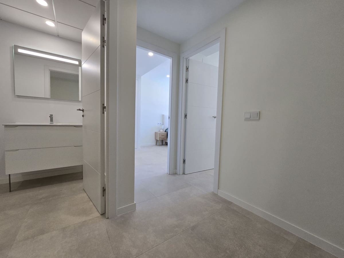 Casa de 4 habitaciones en La Cala de Mijas en venta con piscina garaje - 849.000 € (Ref: 9737325)