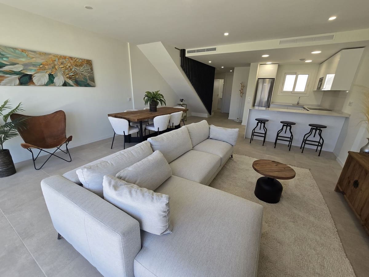 Casa de 4 habitaciones en La Cala de Mijas en venta con piscina garaje - 849.000 € (Ref: 9737325)