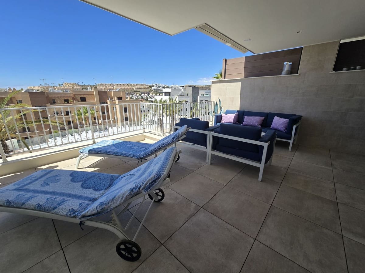 3 makuuhuone Huoneisto myytävänä paikassa La Cala de Mijas mukana uima-altaan 
autotalli - 769 000 € (Ref: 9844422)