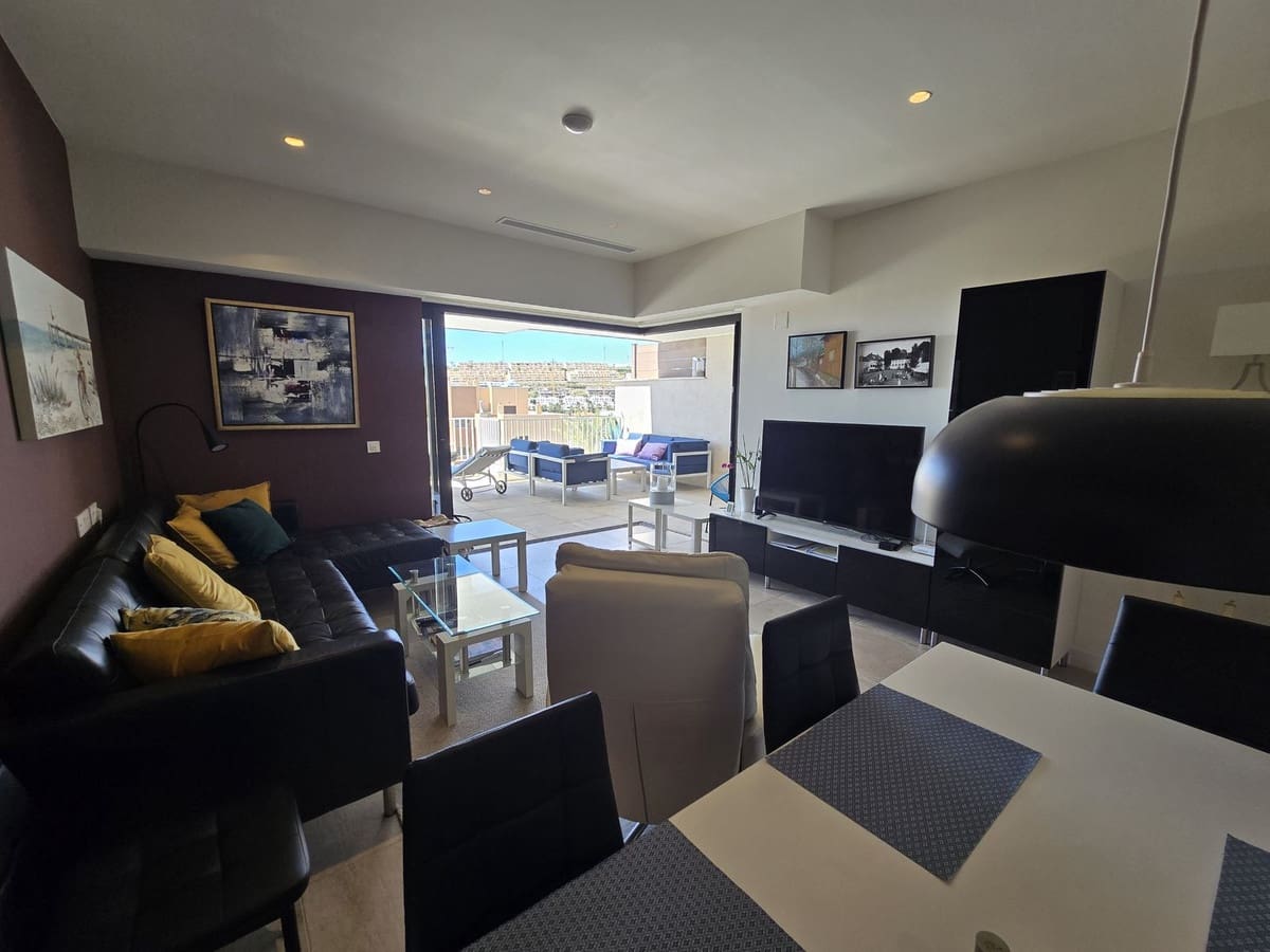 3 makuuhuone Huoneisto myytävänä paikassa La Cala de Mijas mukana uima-altaan 
autotalli - 769 000 € (Ref: 9844422)