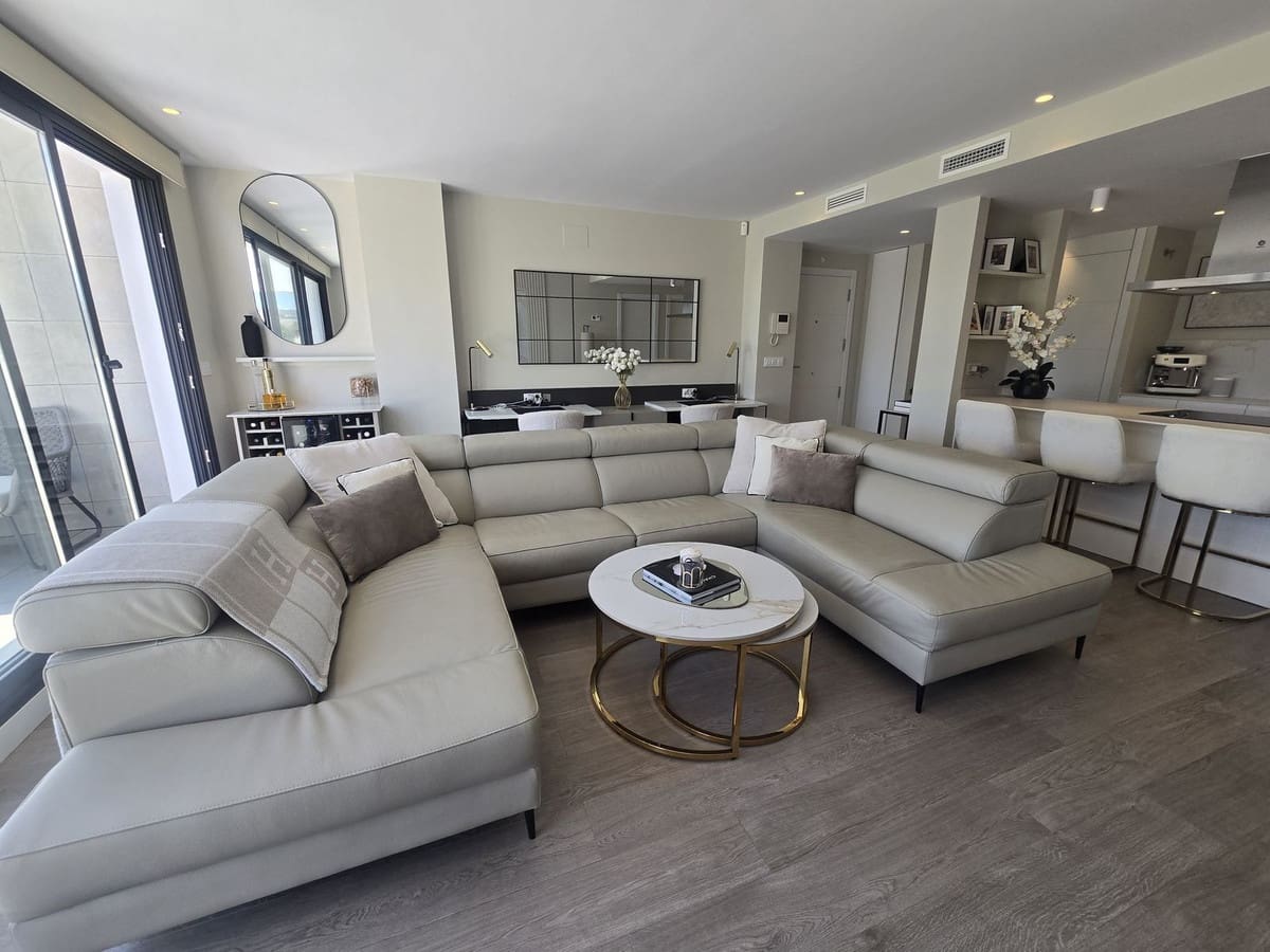 2 soverom Leilighet til salgs i La Cala de Mijas med svømmebasseng garasje - € 595 000 (Ref: 9870438)