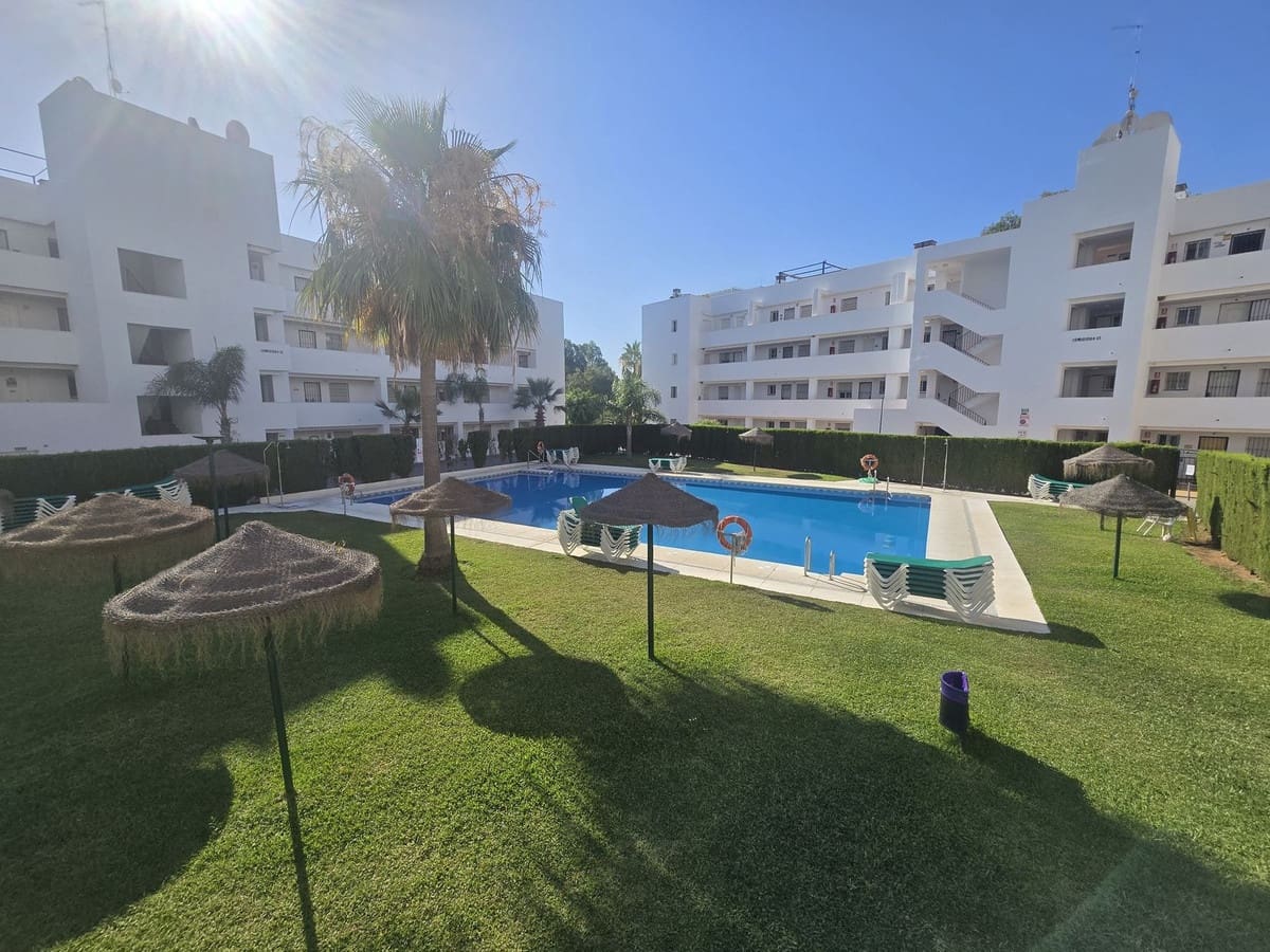 Apartamento de 2 habitaciones en Riviera del Sol en venta con piscina - 215.000 € (Ref: 9946648)