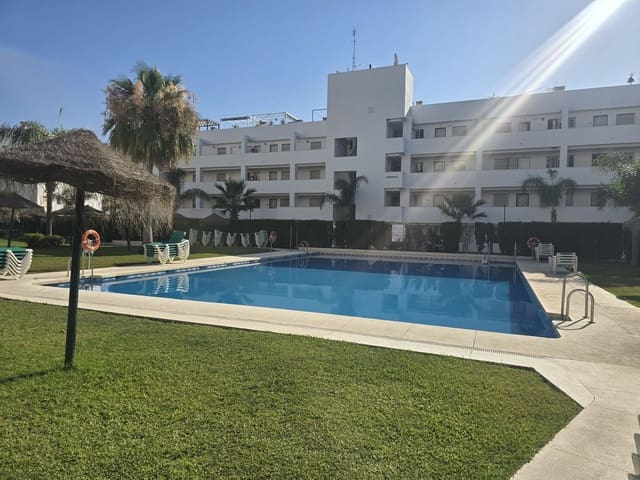 Apartamento de 2 habitaciones en Riviera del Sol, Mijas en venta con piscina - 215.000 € (Ref: 9946648)
