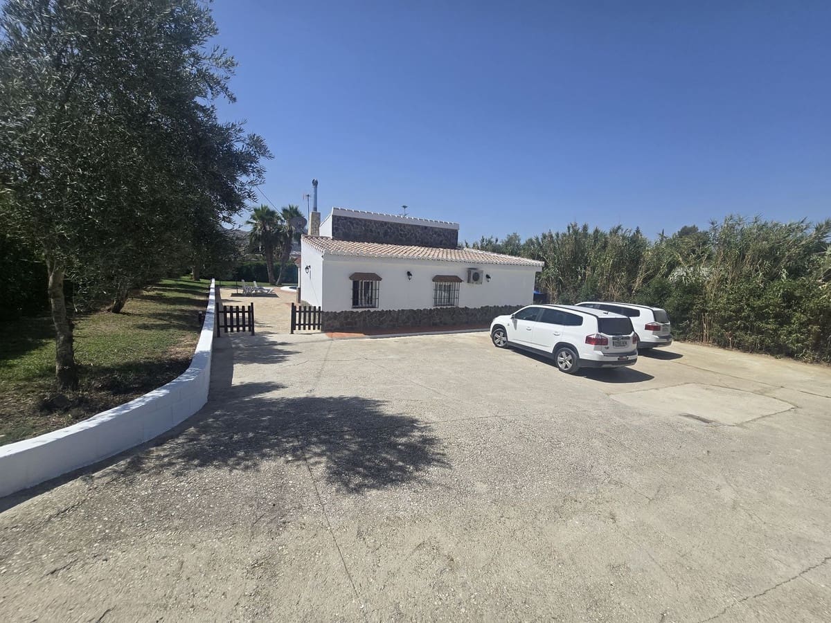 Finca/Casa Rural de 3 habitaciones en Estación de Cártama en venta con piscina garaje - 445.000 € (Ref: 9969045)