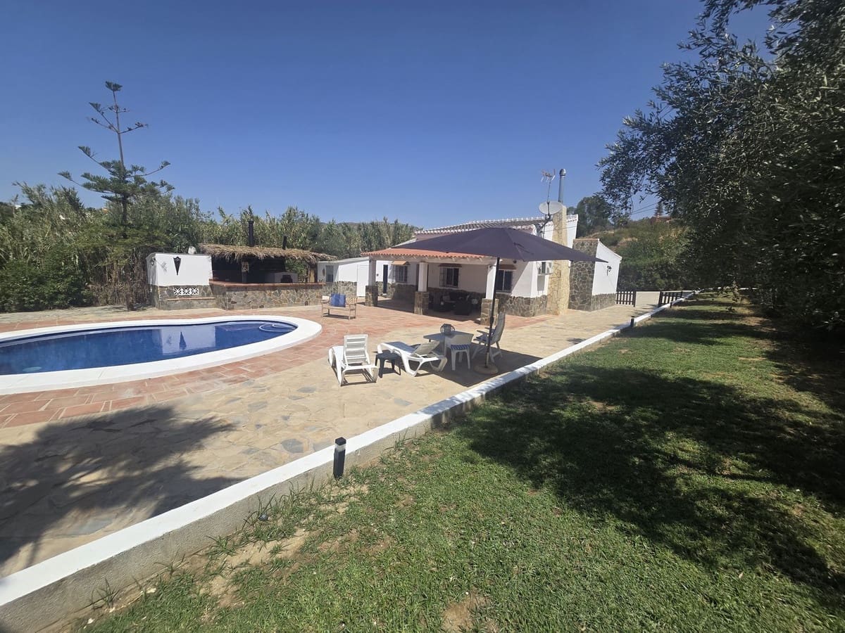 Finca/Casa Rural de 3 habitaciones en Estación de Cártama en venta con piscina garaje - 445.000 € (Ref: 9969045)