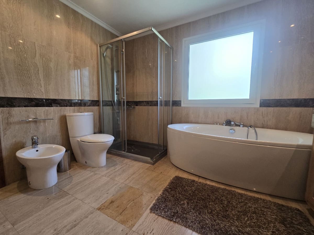 3 soverom Leilighet til salgs i Puerto Banus med svømmebasseng - € 1 850 000 (Ref: 9999467)