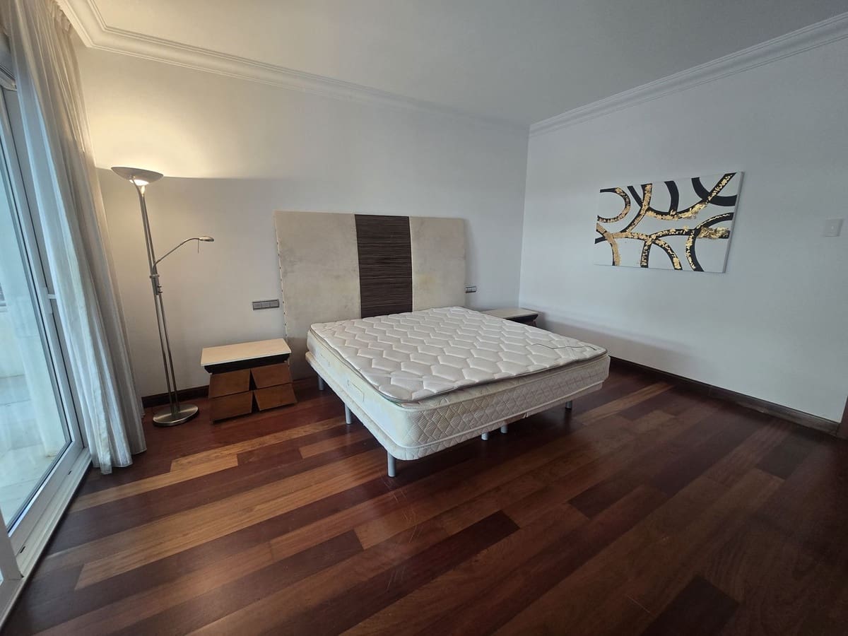 3 soverom Leilighet til salgs i Puerto Banus med svømmebasseng - € 1 850 000 (Ref: 9999467)