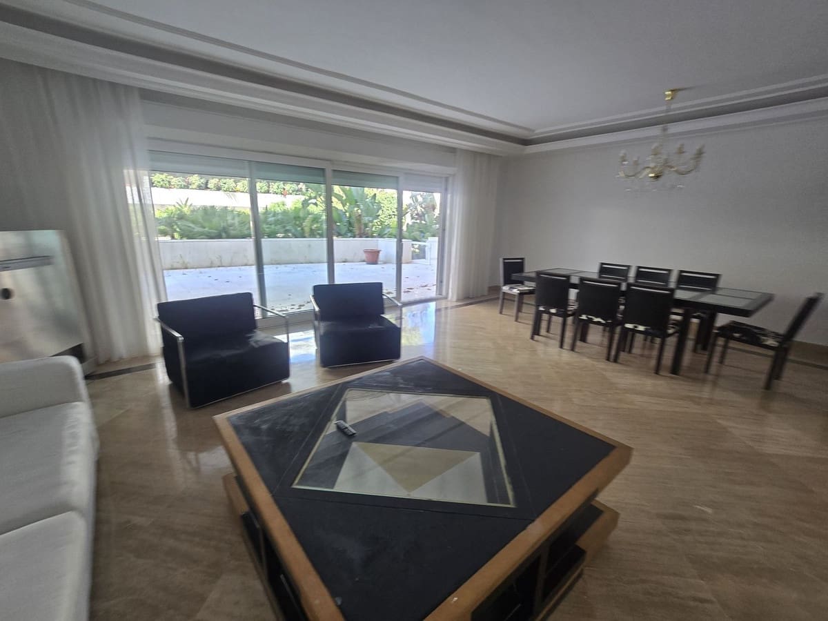 3 soverom Leilighet til salgs i Puerto Banus med svømmebasseng - € 1 850 000 (Ref: 9999467)