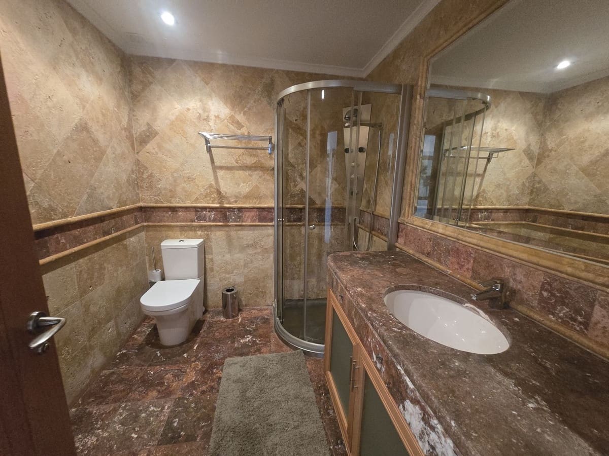 3 soverom Leilighet til salgs i Puerto Banus med svømmebasseng - € 1 850 000 (Ref: 9999467)