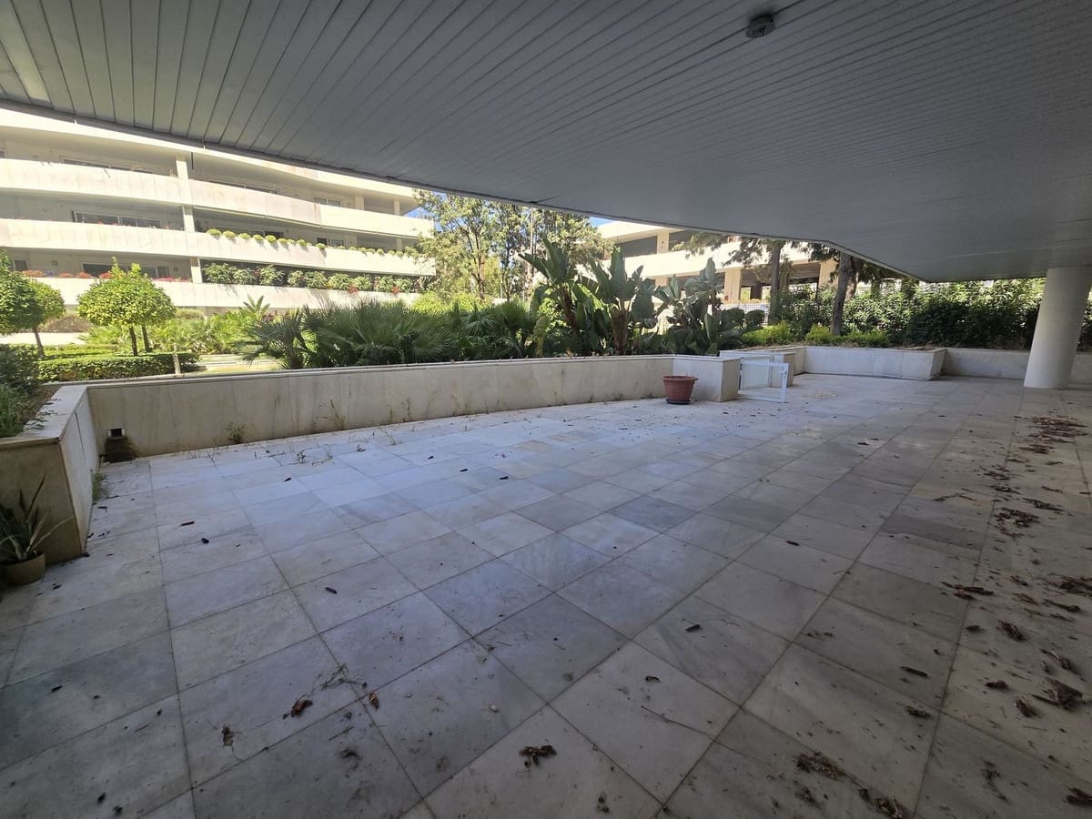3 soverom Leilighet til salgs i Puerto Banus med svømmebasseng - € 1 850 000 (Ref: 9999467)