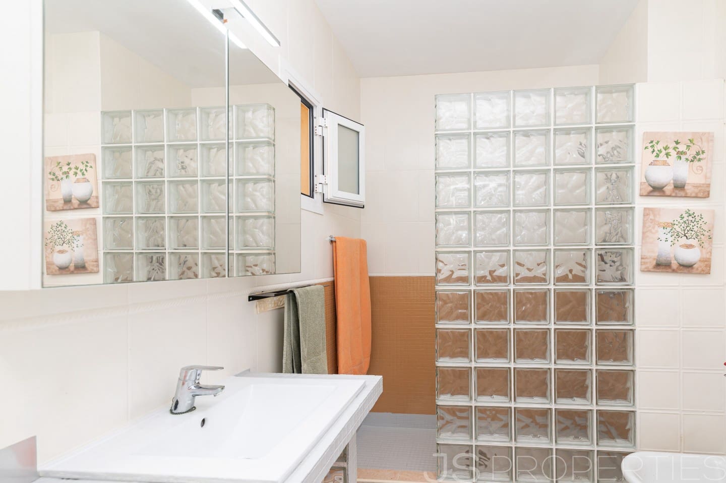 4 chambre Villa/Maison Semi-Mitoyenne à vendre à Alcudia avec garage - 630 000 € (Ref: 10009915)