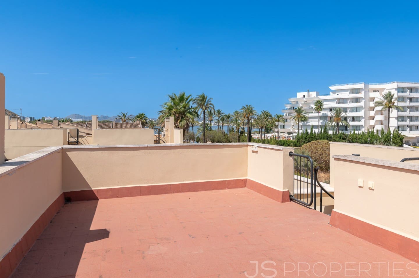4 chambre Villa/Maison Semi-Mitoyenne à vendre à Alcudia avec garage - 630 000 € (Ref: 10009915)