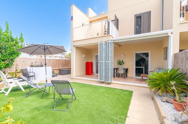4 chambre Villa/Maison Semi-Mitoyenne à vendre à Platja d'Alcúdia, Alcúdia avec garage - 630 000 € (Ref: 10009915)