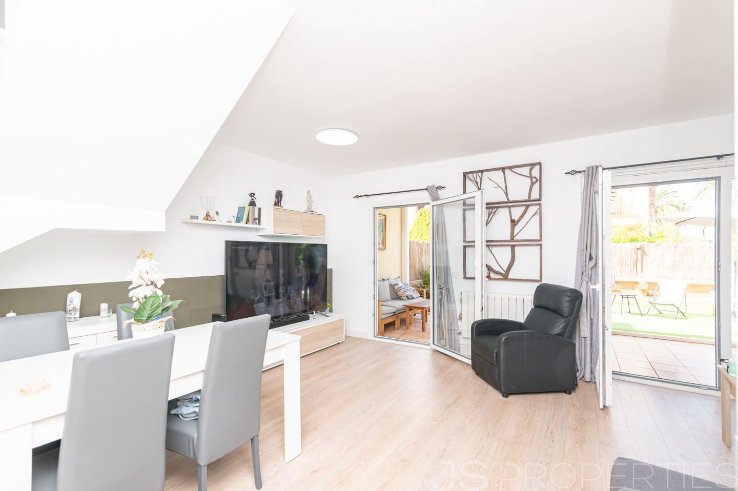 4 chambre Villa/Maison Semi-Mitoyenne à vendre à Alcudia avec garage - 630 000 € (Ref: 10009915)