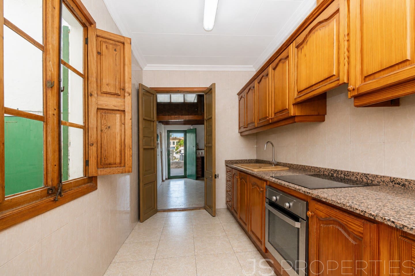 6 soverom Hus til salgs i Alcudia med garasje - € 735 000 (Ref: 10016494)