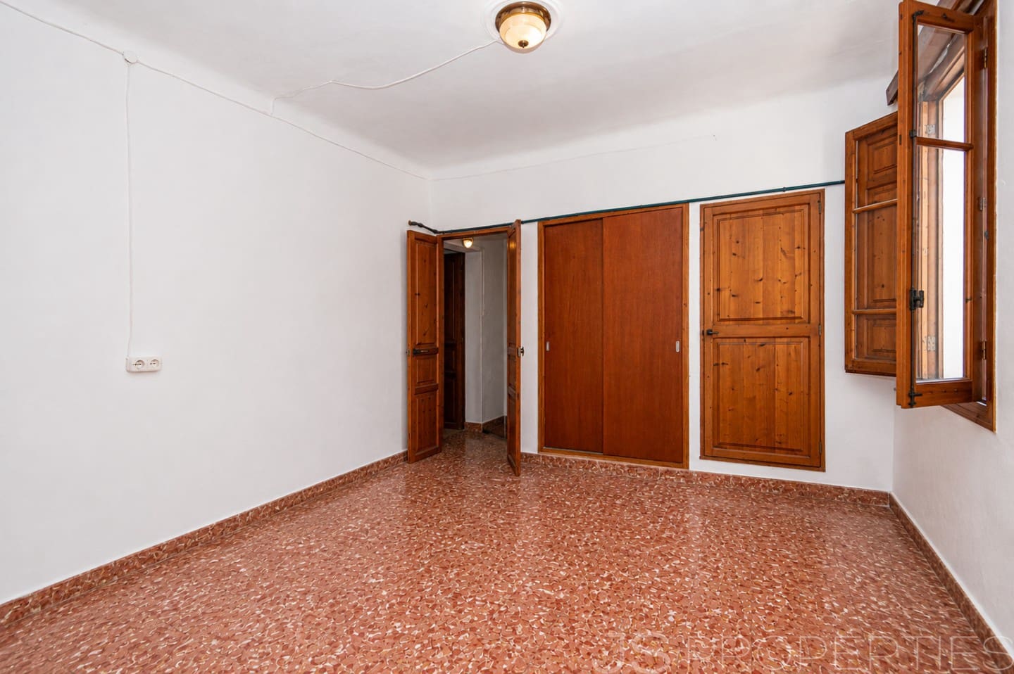 6 soverom Hus til salgs i Alcudia med garasje - € 735 000 (Ref: 10016494)